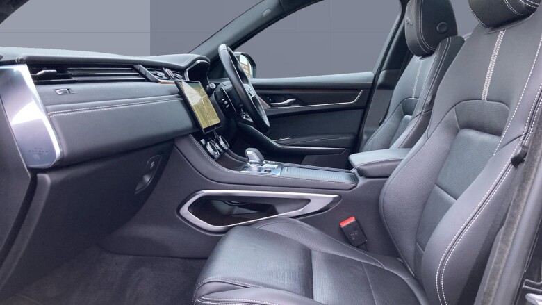 Jaguar F-Pace 2.0 D200 R-Dynamic Black 5dr Auto AWD Diesel Estate